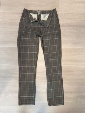 H&M women’s Black & White with blue Plaid Dress Pants